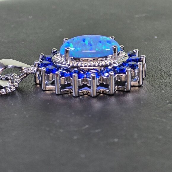Synthetic Australian Opal & Blue‎ Crystal Pendant Necklace (NWOT) - Picture 4 of 7